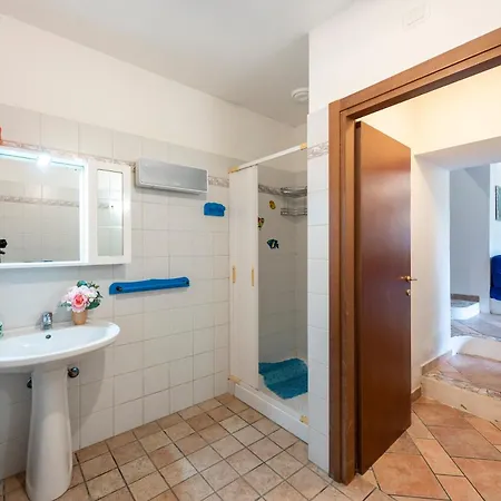 Appartamento Sara - 5 Min From The Sea - Happy