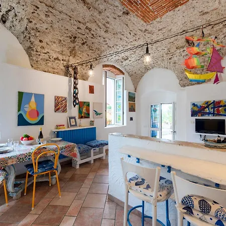Sara - 5 Min From The Sea - Happy Apartment *